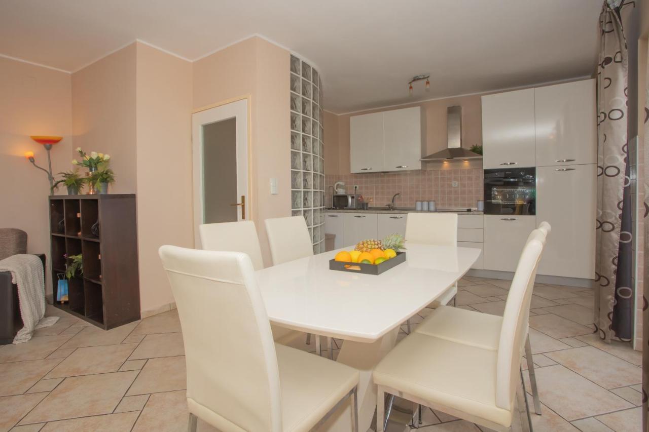 Apartment Mozart شيبينيك المظهر الخارجي الصورة