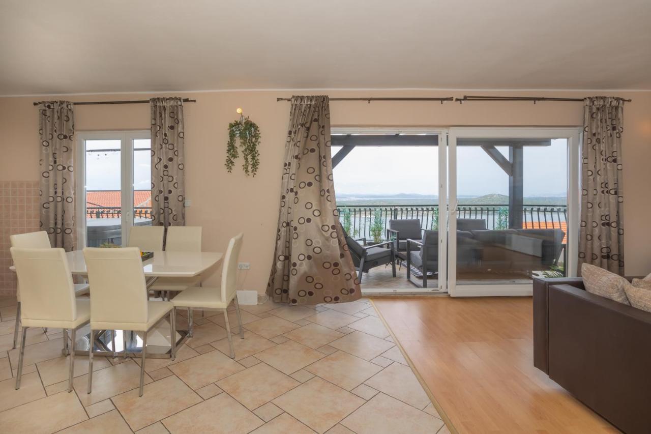 Apartment Mozart شيبينيك المظهر الخارجي الصورة
