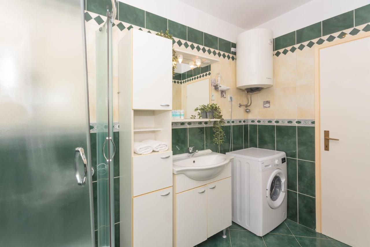 Apartment Mozart شيبينيك المظهر الخارجي الصورة