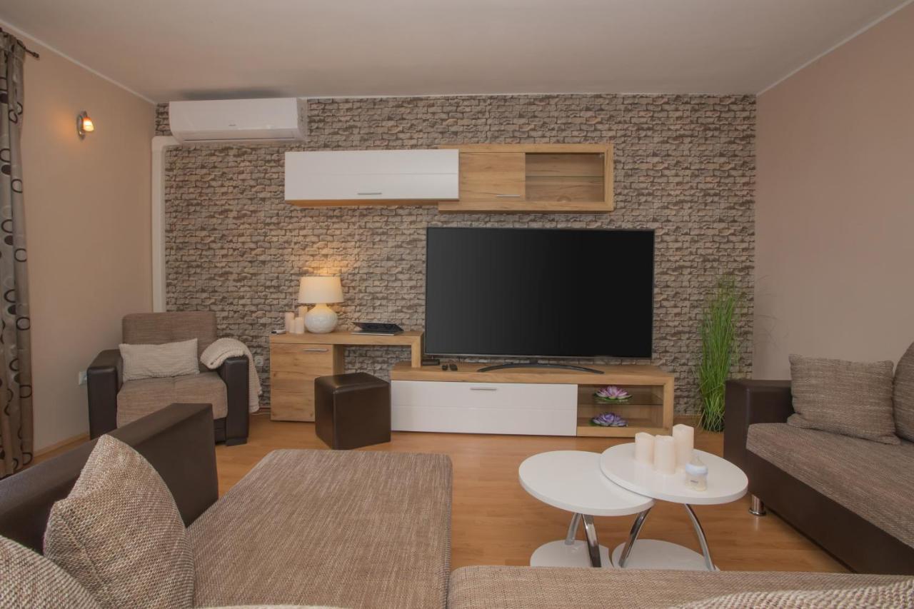 Apartment Mozart شيبينيك المظهر الخارجي الصورة
